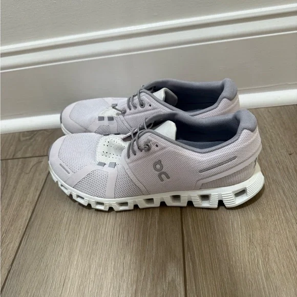 On Running Women's Athletic Shoes - Light Purple and White - Picture 3 of 7